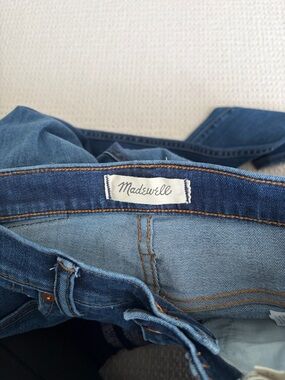 Madewell Medium Wash Blue Jeans with Contrast Stitching